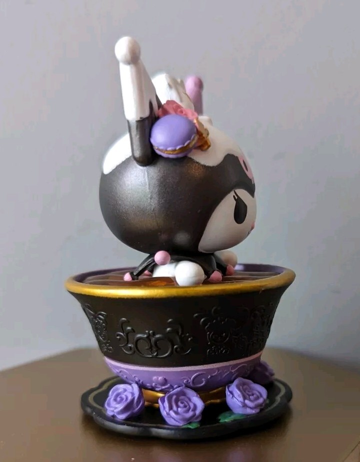 Kuromi in Rose Teacup Tokidoki Hello Kitty Series 4 Garden Tea Party w/Box